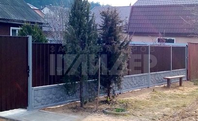 Ограждение из профнастила с бетонными столбами и основанием ПН-166 - фото 2