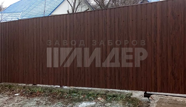 Забор с имитацией под дерево с воротами и калиткой ПН-203 - фото 2
