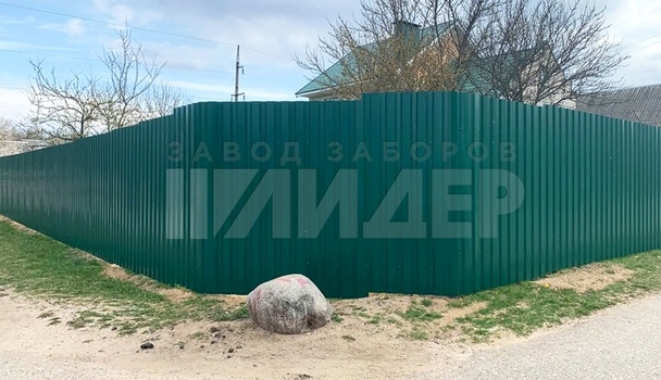 Угловой забор из профлиста для частного дома ПН-220 - фото 4