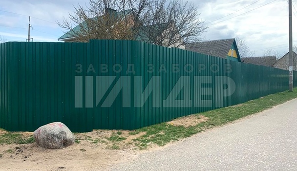 Угловой забор из профлиста для частного дома ПН-220 - фото 5
