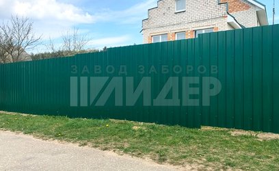 Угловой забор из профлиста для частного дома ПН-220 - фото 1