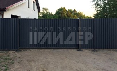 Забор из листа металлопрофиля с откатными воротами ПН-224 - фото 2