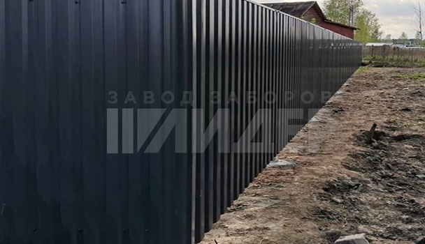 Черный забор из профлиста для земельного участка ПН-228 - фото 4