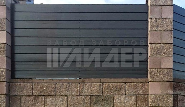 Забор из ДПК с основанием из французского камня ДК-115