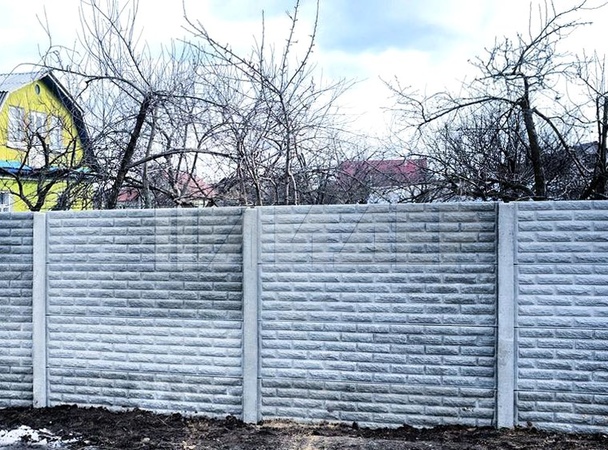 Серый секционный еврозабор под кирпич ЕВ-102