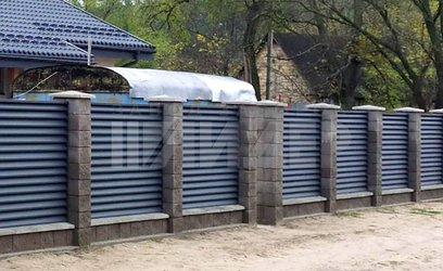 Серое ограждение из жалюзи для загородного участка ЖЗ-145 - фото 1