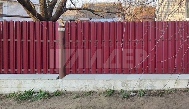 Металлическое ограждение из штакетника шахматкой ЕШ-102 - фото 2