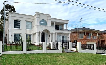 Кованый забор с бетонными колоннами и основанием КВ-136 - фото 2