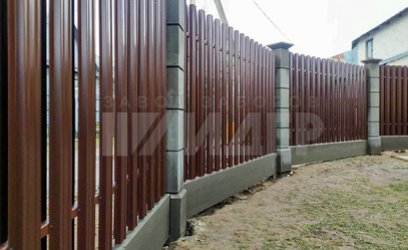 Забор из евроштакетника для загородного участка ЕШ-148 - фото 1